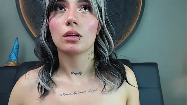 Snapshot of miss_sharlotte18 chatting on October 2025 05:57:02 PM miss sharlotte18 online show from October 2025 05:57:02 PM