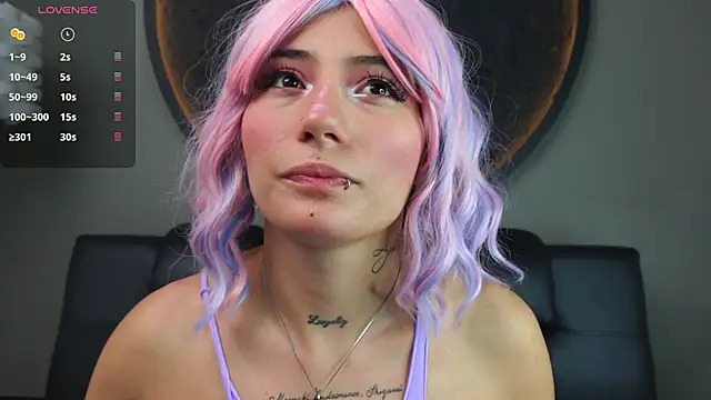 Snapshot of miss_sharlotte18 chatting on February 2026 06:03:02 PM miss sharlotte18 online show from February 2026 06:03:02 PM