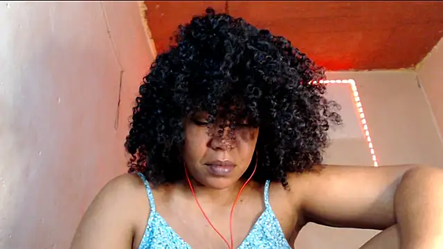 Snapshot of cherry_cleou chatting on May 2026 12:45:02 PM cherry cleou online show from May 2026 12:45:02 PM