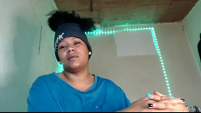Snapshot of cherry_cleou chatting on July 2026 12:31:01 PM cherry cleou online show from July 2026 12:31:01 PM
