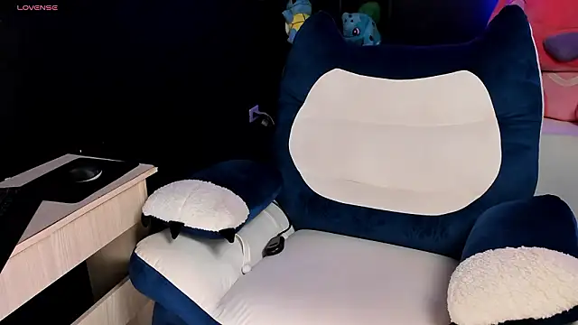 stelleknox  online show from March 2026 10:16:01 PM