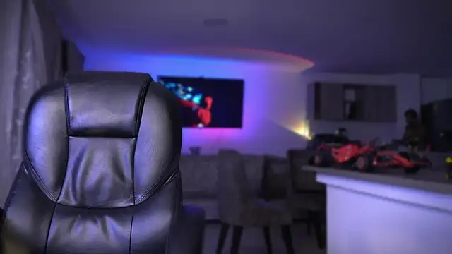 Frank Farrell online show from September 2025 02:23:01 AM