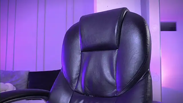 Frank Farrell online show from November 2025 10:32:01 PM