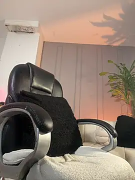 Frank Farrell online show from April 2026 08:50:01 PM