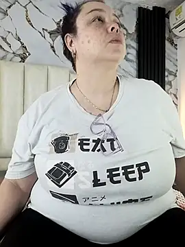 mollieblue69 online show from October 2025 12:38:01 PM