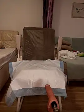 LILYsweetfcup online show from April 2026 01:07:01 PM