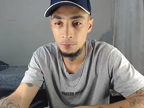 emiliano hottt online show from March 2025 03:43:01 AM