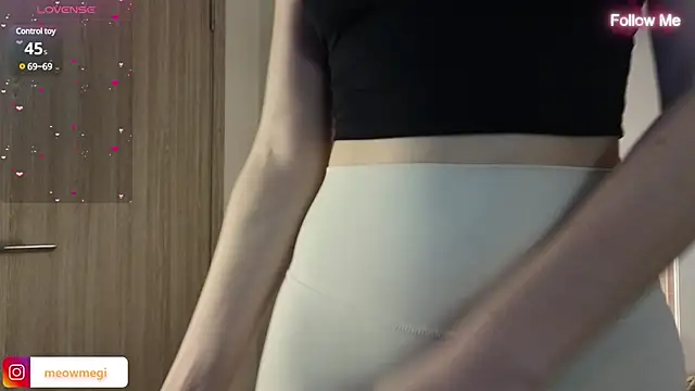 LisaSweetie online show from December 2024 09:33:02 PM