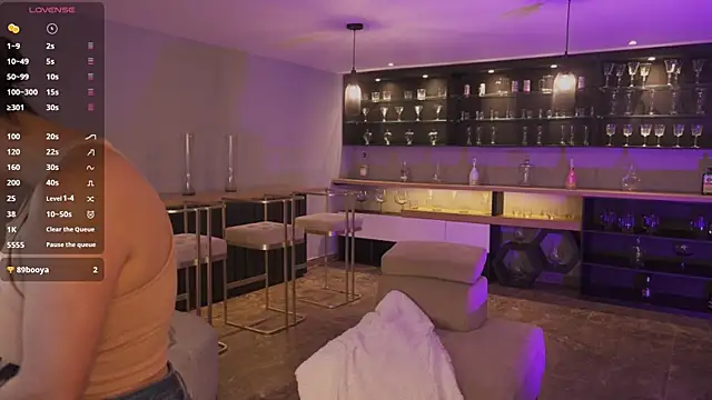 KateSunder online show from September 2025 11:48:01 AM