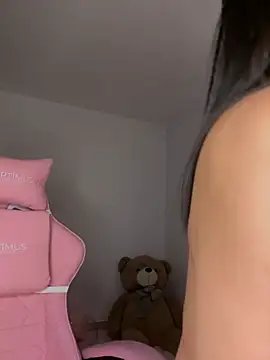 Snapshot of jailyncam_ chatting on July 2026 02:05:17 AM jailyncam online show from July 2026 02:05:17 AM