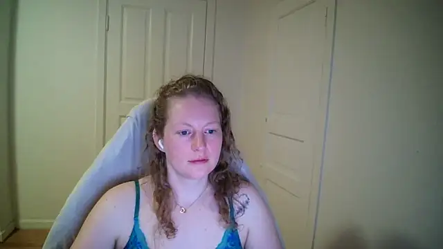 Girlnina-1995 online show from March 2026 09:08:01 PM