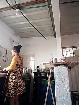 Bigassmommy x online show from April 2026 01:33:02 PM