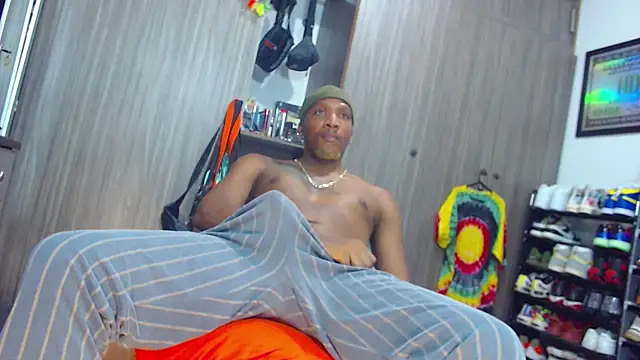 Snapshot of bigdickxblackx chatting on May 2026 07:35:02 AM bigdickxblackx online show from May 2026 07:35:02 AM