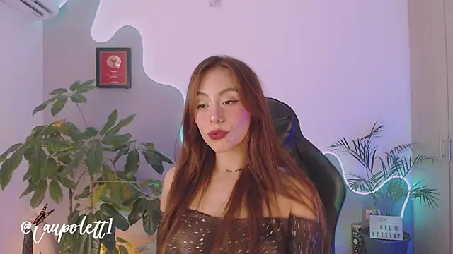 LauPolett online show from December 2025 03:13:01 AM