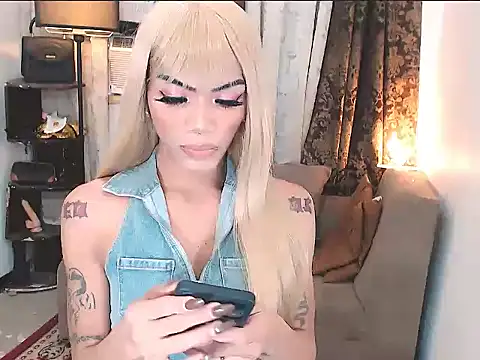 Snapshot of ELLIZABETHFORCUMXX chatting on February 2026 09:36:02 AM ELLIZABETHFORCUMXX online show from February 2026 09:36:02 AM