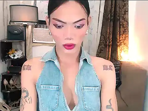 Snapshot of ELLIZABETHFORCUMXX chatting on February 2026 01:38:02 PM ELLIZABETHFORCUMXX online show from February 2026 01:38:02 PM