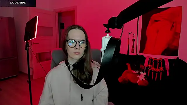 DivineBite online show from April 2026 04:26:01 PM