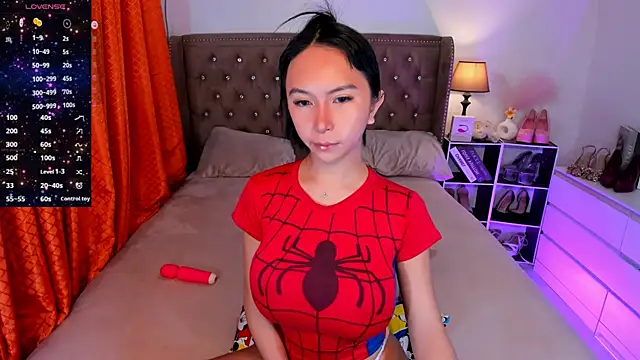 Snapshot of Lady_Riley chatting on August 2026 10:30:01 PM Lady Riley online show from August 2026 10:30:01 PM