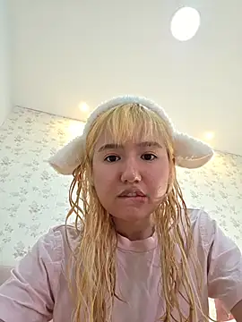 Pinkie Princes online show from December 2025 08:58:01 PM