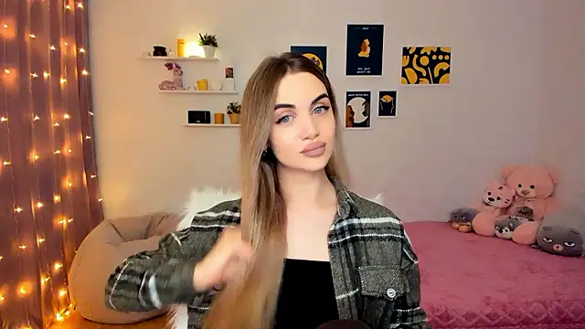 aPieceOfJoy online show from December 2024 12:01:02 AM