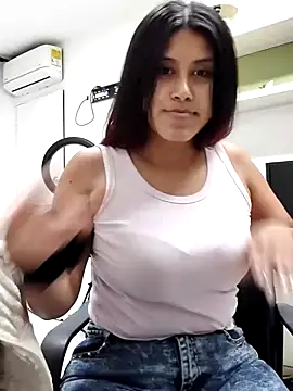 Snapshot of Karlagonzales_ chatting on June 2026 06:42:02 PM Karlagonzales online show from June 2026 06:42:02 PM