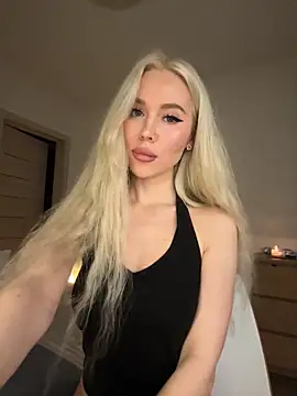 xDinnax online show from November 2025 08:29:01 PM