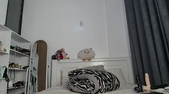 peeky pinky online show from February 2025 06:02:02 AM