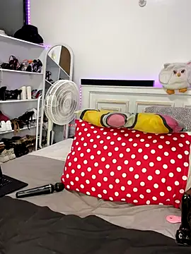 peeky pinky online show from November 2025 10:03:01 AM