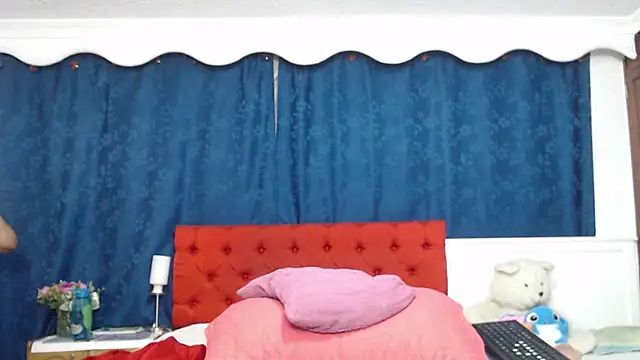 Snapshot of LADYSLAVEXXX chatting on October 2025 08:28:02 PM LADYSLAVEXXX online show from October 2025 08:28:02 PM