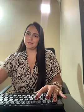 kendall 52 online show from April 2026 08:04:02 PM