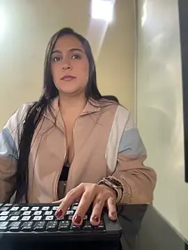 kendall 52 online show from May 2026 12:43:01 PM