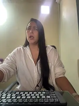 kendall 52 online show from May 2026 03:41:01 PM