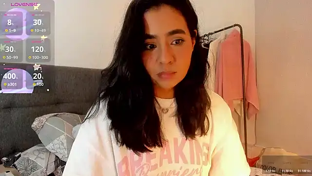 Snapshot of valeryvegas_2 chatting on June 2026 04:25:01 AM valeryvegas 2 online show from June 2026 04:25:01 AM