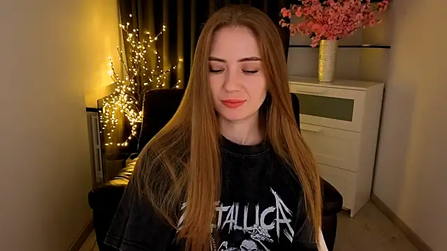 Snapshot of Adelyna_Bird chatting on February 2026 08:10:01 AM Adelyna Bird online show from February 2026 08:10:01 AM