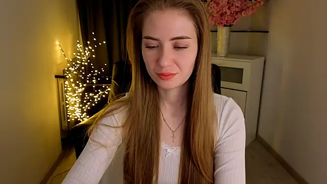 Snapshot of Adelyna_Bird chatting on February 2026 07:40:01 AM Adelyna Bird online show from February 2026 07:40:01 AM