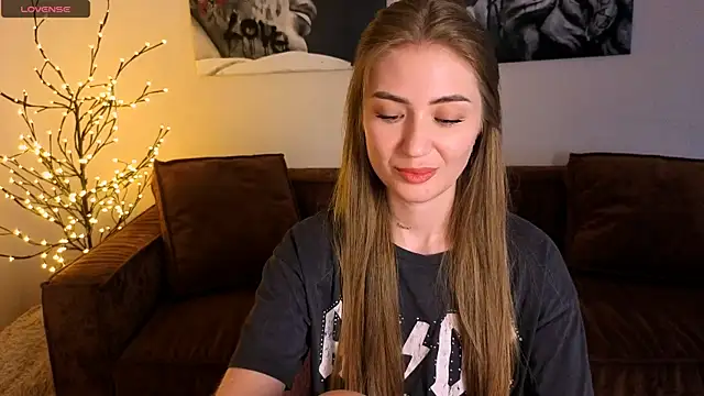 Adelyna Bird online show from June 2026 09:14:01 AM