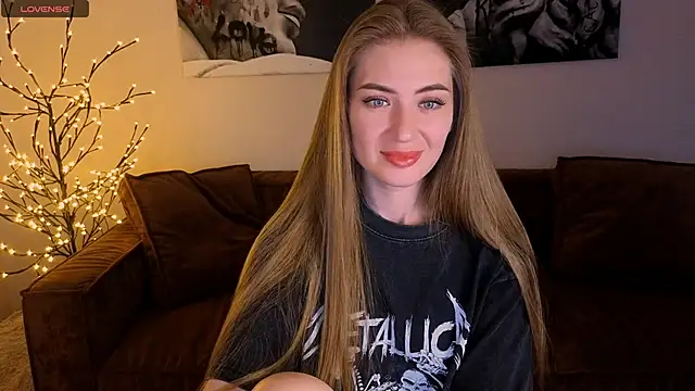 Adelyna Bird online show from June 2026 06:51:01 AM