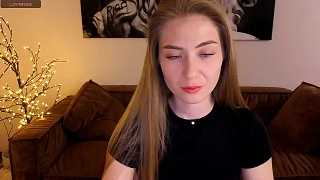 Adelyna Bird online show from July 2026 07:07:01 AM