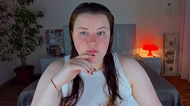 Snapshot of PolinaSalvatore chatting on July 2026 05:30:02 PM PolinaSalvatore online show from July 2026 05:30:02 PM