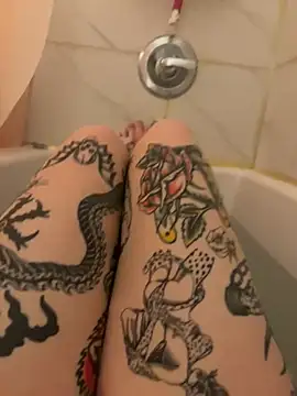 Snapshot of SweetMaisie chatting on January 2026 12:27:02 AM SweetMaisie online show from January 2026 12:27:02 AM