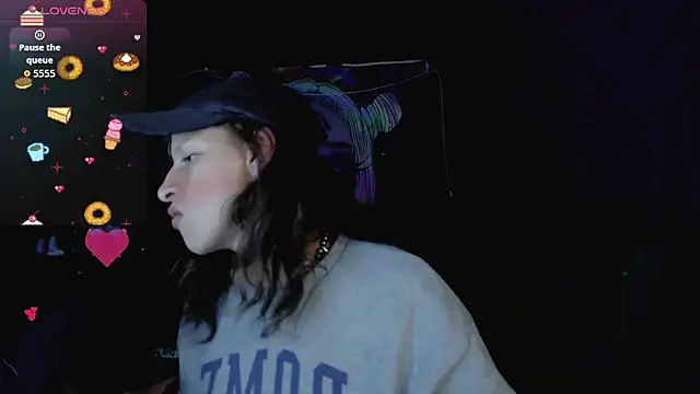 Summer XO online show from January 2026 10:57:02 PM