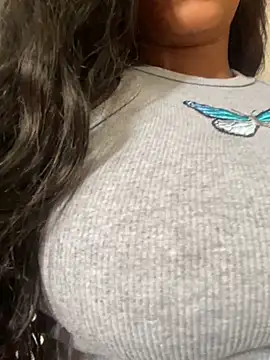 Snapshot of bea3liz chatting on January 2025 06:27:02 PM bea3liz online show from January 2025 06:27:02 PM