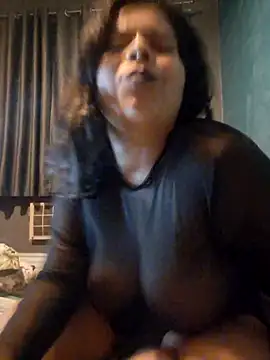 niCuNin online show from October 2025 04:02:01 AM