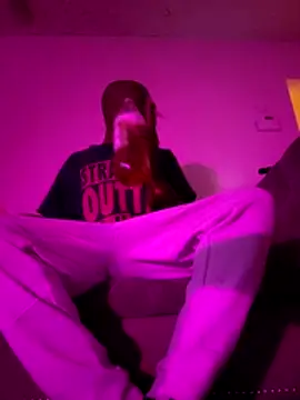 Snapshot of Daddy_hook chatting on December 2024 04:42:01 AM Daddy hook online show from December 2024 04:42:01 AM