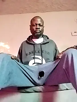 Snapshot of Daddy_hook chatting on February 2025 03:50:01 PM Daddy hook online show from February 2025 03:50:01 PM