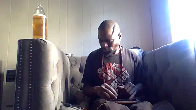 Snapshot of Daddy_hook chatting on February 2026 11:21:02 PM Daddy hook online show from February 2026 11:21:02 PM