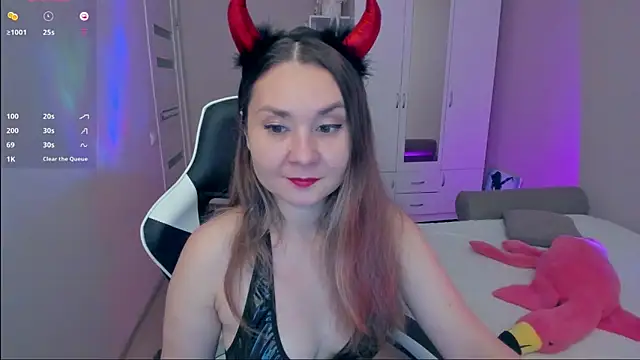 Snapshot of Devil_Mixi chatting on October 2025 01:56:02 PM Devil Mixi online show from October 2025 01:56:02 PM