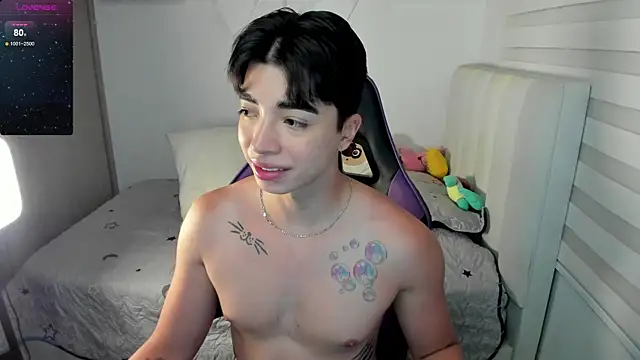 santy7v7 online show from November 2025 01:42:02 PM