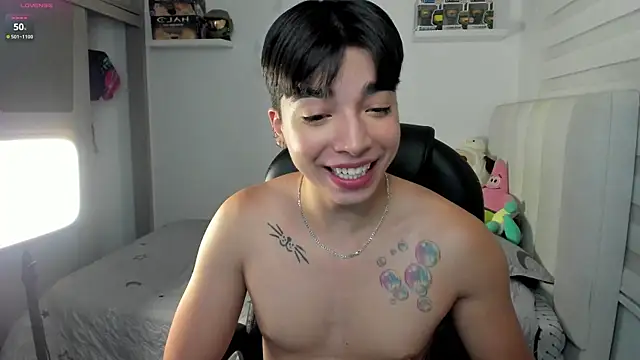 santy7v7 online show from December 2025 01:28:02 PM