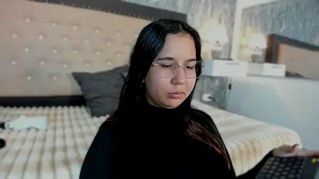 Lia sarahi online show from October 2025 11:21:02 AM